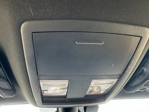 Used 2018 Dodge Challenger SXT RWD image 22