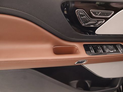 New 2026 Lincoln Aviator Reserve AWD/4WD image 18