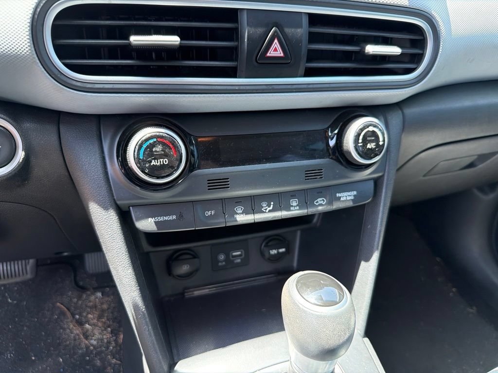 Used 2019 Hyundai Kona Limited FWD image 14