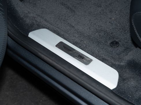 Used 2025 Aston Martin DBX 707 image 18