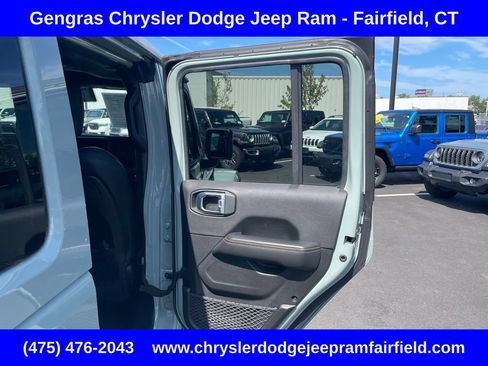 Used 2024 Jeep Wrangler Unlimited Sahara w/ Safety Group AWD/4WD image 26