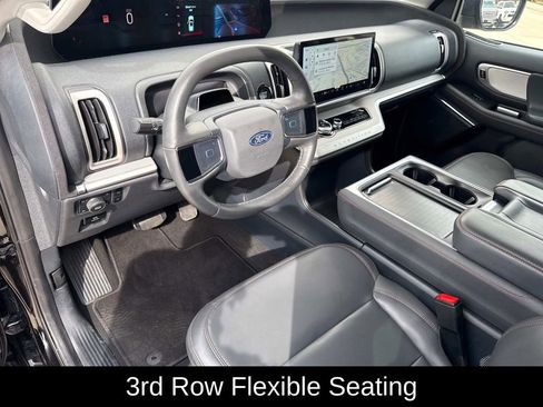 Used 2025 Ford Expedition Max Active AWD/4WD image 23