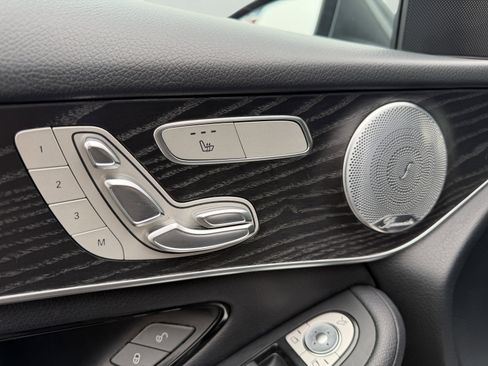 Used 2018 Mercedes-Benz GLC 300 4MATIC image 22