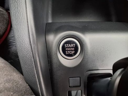 Certified 2025 Nissan Kicks Play S image 8