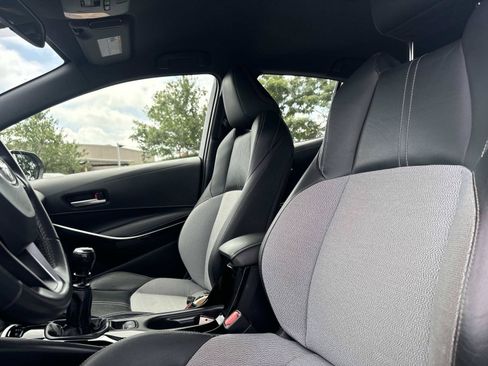 Used 2020 Toyota Corolla XSE FWD image 17
