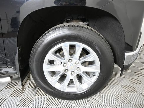 Used 2021 Chevrolet Silverado 1500 LTZ w/ Safety Package II AWD/4WD image 12