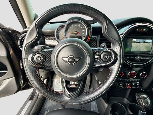 Used 2019 MINI Cooper S FWD image 38