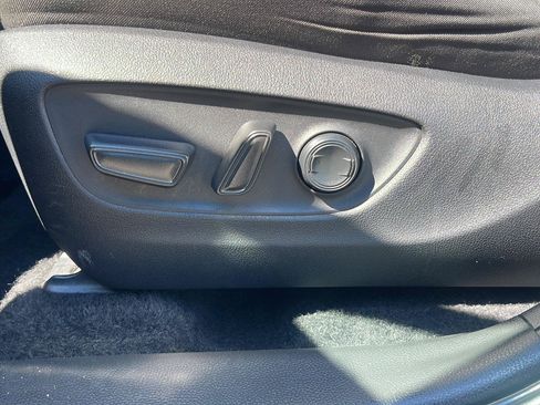 Used 2025 Toyota RAV4 XLE FWD image 17
