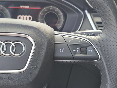 Used 2024 Audi Q5 e Premium Plus w/ Premium Plus Package AWD/4WD image 21