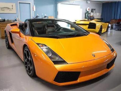 Used 2007 Lamborghini Gallardo Spyder AWD 2dr Convertible image 2