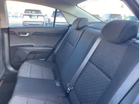 Used 2019 Kia Rio S image 18