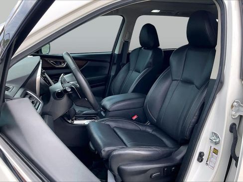 Used 2024 Subaru Ascent Touring w/ Popular Package #2 AWD/4WD image 8