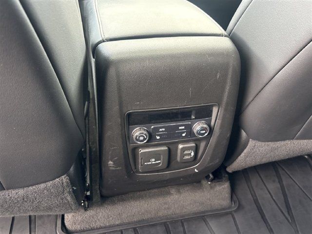 Used 2020 Buick Enclave Avenir w/ Avenir Technology Package AWD/4WD image 22