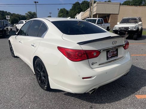 Used 2017 INFINITI Q50 3.0t Premium w/ Driver Assistance Package RWD image 9