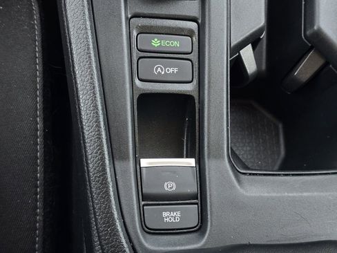 Certified 2025 Honda Accord SE image 20