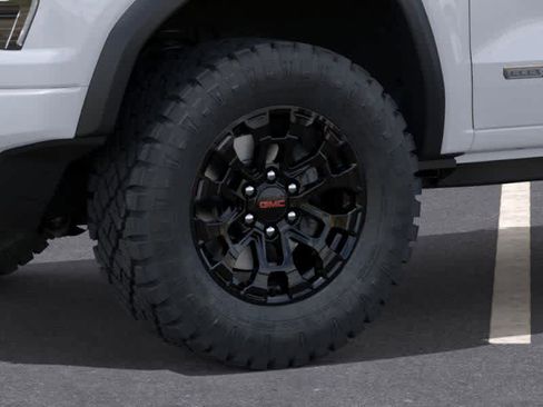 New 2026 GMC Canyon Elevation w/ Convenience Package image 9