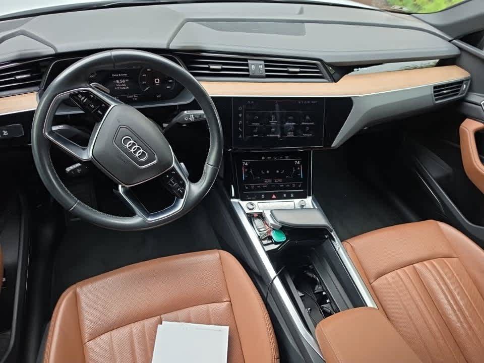 Used 2024 Audi Q8 e-tron Premium Plus AWD/4WD image 7