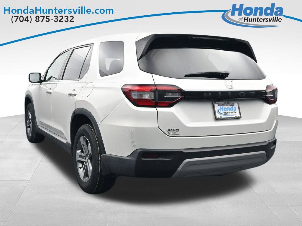Certified 2024 Honda Pilot EX-L image 6