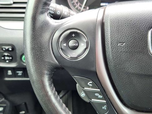 Used 2019 Honda Ridgeline Sport image 19