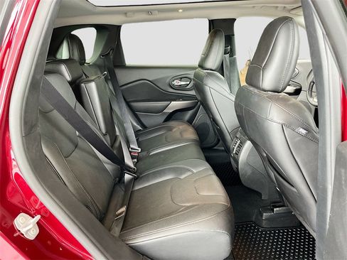 Used 2021 Jeep Cherokee Limited image 26