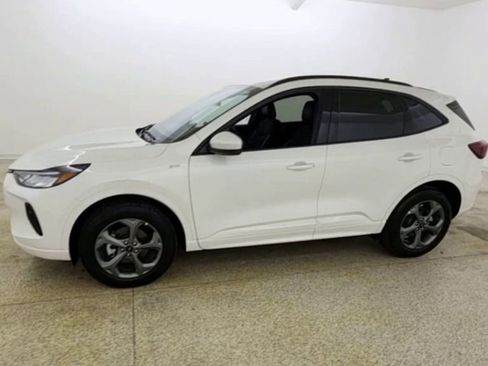 New 2024 Ford Escape ST-Line Select image 4