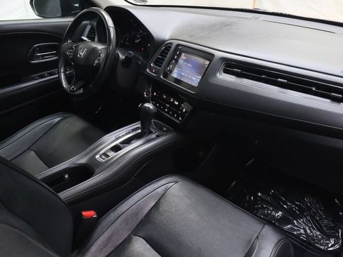 Used 2019 Honda HR-V EX-L image 10