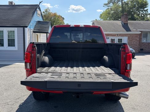 Used 2019 Ford F150 XLT w/ Equipment Group 302A Luxury AWD/4WD image 8