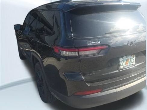 Used 2024 Jeep Grand Cherokee L Laredo AWD/4WD image 7