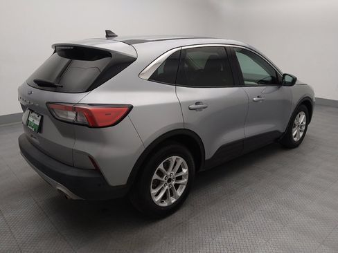 Used 2022 Ford Escape SE FWD image 9