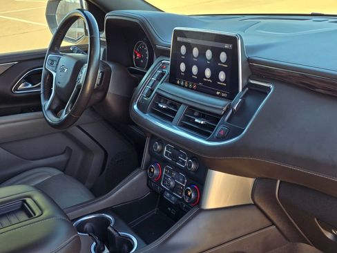 Used 2021 Chevrolet Suburban Z71 w/ Z71 Off-Road Package image 9