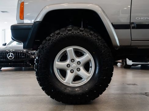 Used 2000 Jeep Cherokee Sport AWD/4WD image 7