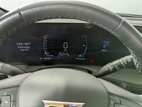 Used 2025 Cadillac XT4 Premium Luxury FWD image 4