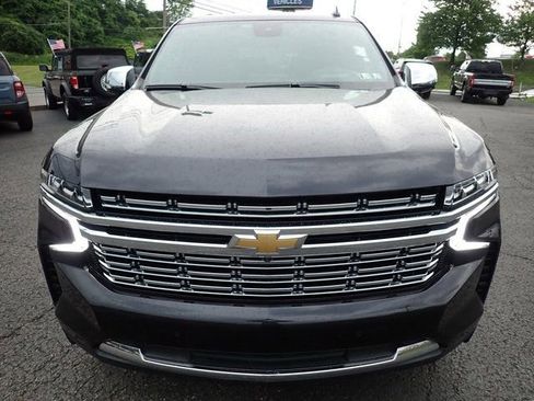 Used 2024 Chevrolet Tahoe Premier w/ Premium Package AWD/4WD image 9