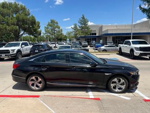 Used 2019 Honda Accord EX-L image 4