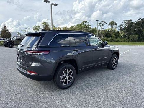 New 2025 Jeep Grand Cherokee Limited w/ Trailer Tow Package image 3