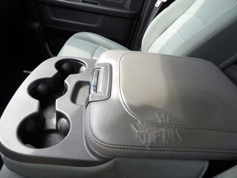 Used 2015 RAM 1500 Tradesman w/ Popular Equipment Group AWD/4WD image 32