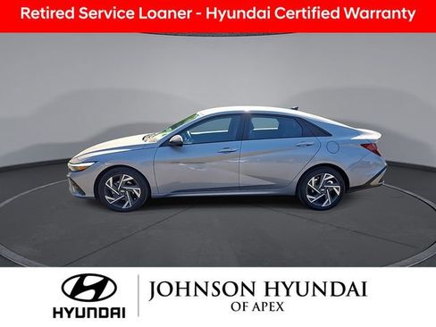 Certified 2025 Hyundai Elantra Sport FWD image 6