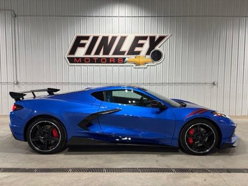Used 2020 Chevrolet Corvette Stingray Premium Cpe w/ 3LT Preferred Equipment Group RWD image 3