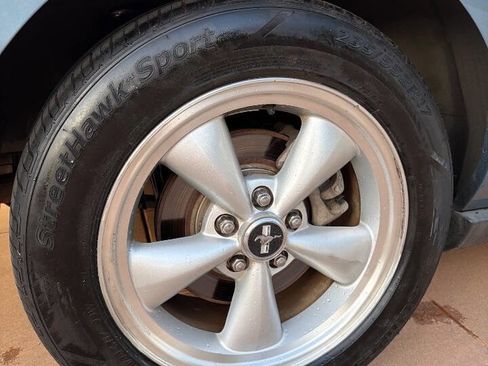 Used 2007 Ford Mustang Premium image 28