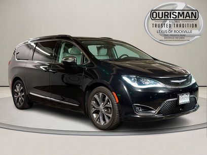 Used 2017 Chrysler Pacifica Limited