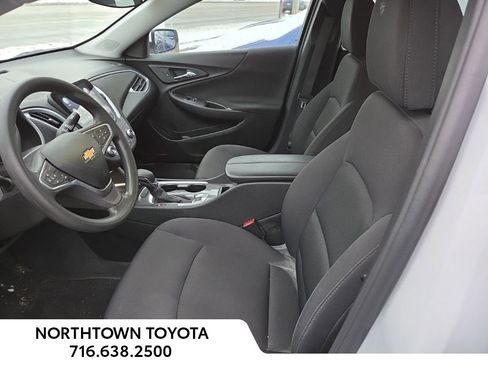 Used 2023 Chevrolet Malibu LT image 13