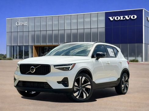 New 2026 Volvo XC40 B5 Plus w/ Climate Package AWD/4WD image 1