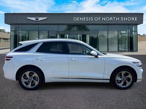 Certified 2026 Genesis GV70 2.5T AWD/4WD image 5