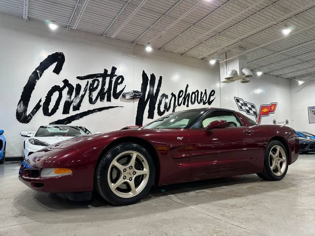 Used 2003 Chevrolet Corvette Coupe w/ Preferred Equipment Group RWD image 1