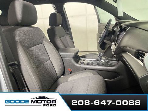 Used 2023 Chevrolet Traverse LT AWD/4WD image 24