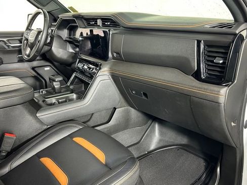 Used 2023 GMC Sierra 1500 AT4 w/ AT4 Preferred Package image 7
