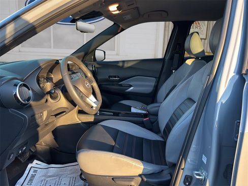 Used 2023 Nissan Kicks SR w/ SR Premium Package image 19