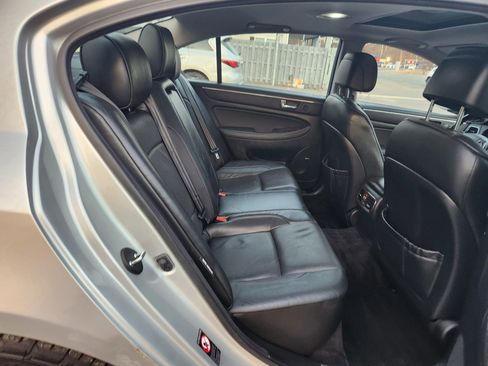 Used 2009 Hyundai Genesis 3.8 w/ Technology Pkg 4 image 19