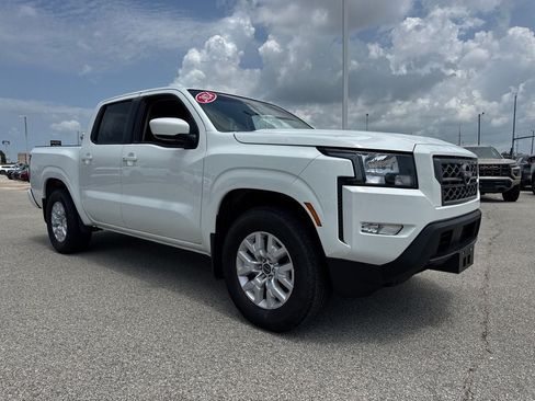 Used 2024 Nissan Frontier SV w/ SV Convenience Package RWD image 8