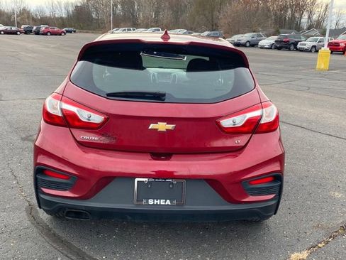 Used 2018 Chevrolet Cruze LT w/ Convenience Package image 5